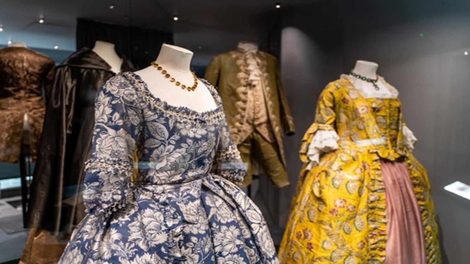 Bath Fashion Museum exhibits 